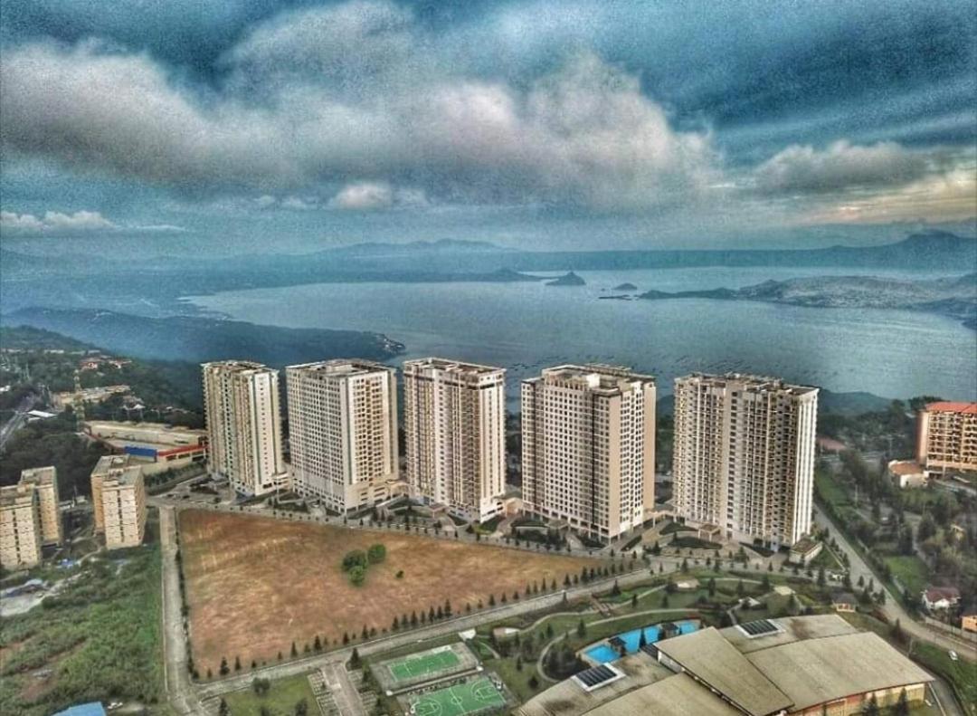 R&A Staycation At Wind Residence Tagaytay City Exterior photo